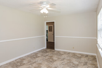 5041 Kyle Ln NW in Huntsville, AL - Building Photo - Building Photo