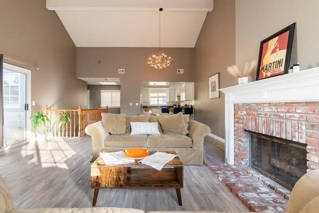 property at 2603 Vanderbilt Ln