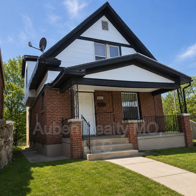 property at 2600 Euclid Ave