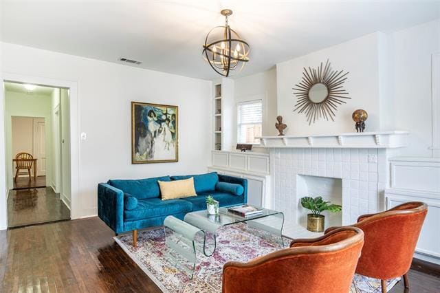 property at 623 N Carroll Ave
