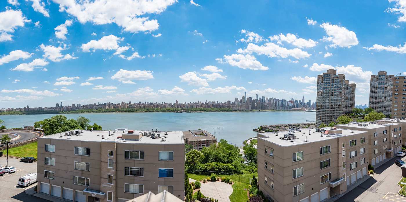 Hudson Ridge Apartments in North Bergen, NJ - Building Photo