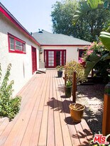 1975 S Crescent Heights Blvd in Los Angeles, CA - Building Photo