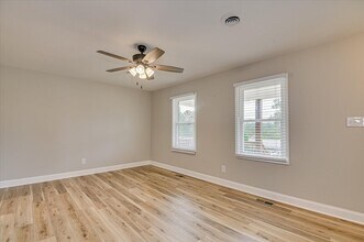 304 Coral Way in North Augusta, SC - Building Photo - Building Photo