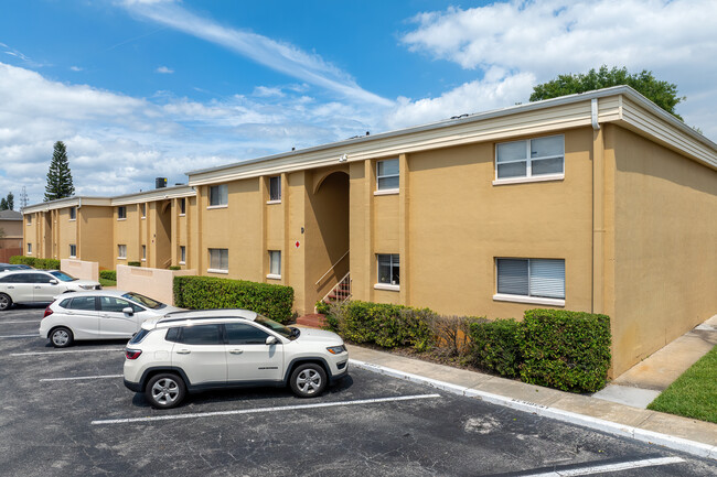 Ashwood Condos in Fern Park, FL - Building Photo - Building Photo