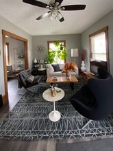239 Bachtel St SE in North Canton, OH - Foto de edificio - Building Photo