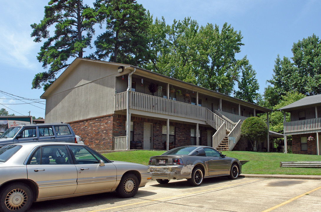 1414 Kyle Rd in Benton, AR - Foto de edificio