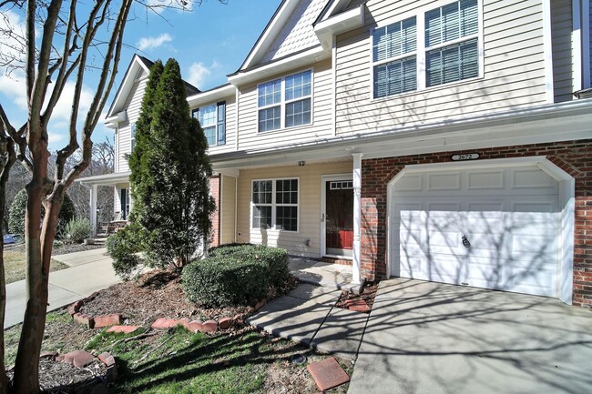 property at 2672 Brackley Pl NW