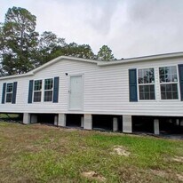 516 GA-133 in Moultrie, GA - Building Photo