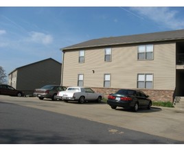 Springvale Apartments in North Little Rock, AR - Building Photo - Building Photo