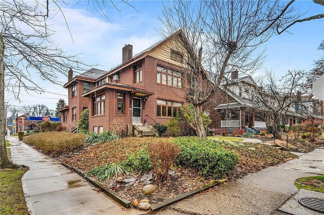 1046 E End Ave, Unit 1046 in Pittsburgh, PA - Building Photo