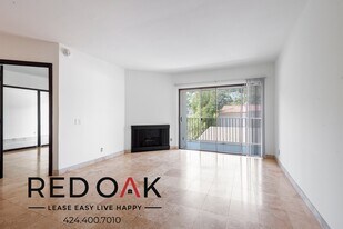 3949 Los Feliz Blvd in Los Angeles, CA - Building Photo