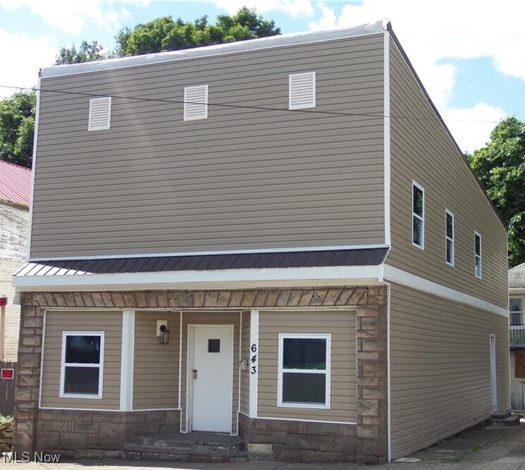 643 Allegheny St in Follansbee, WV - Building Photo