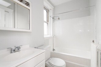 85 Myrtle St in Boston, MA - Building Photo - Interior Photo