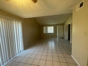 944 S Valencia in Mesa, AZ - Building Photo - Building Photo