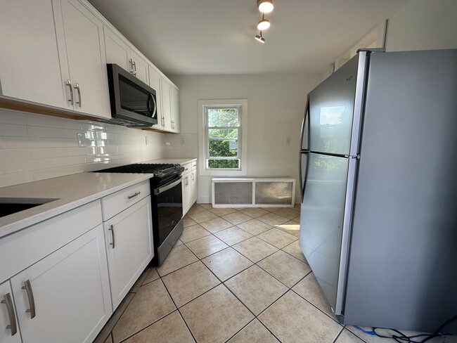 71 Grove St, Unit #2