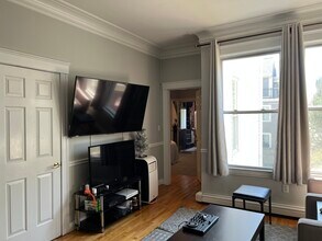 587 E Broadway in Boston, MA - Building Photo - Building Photo