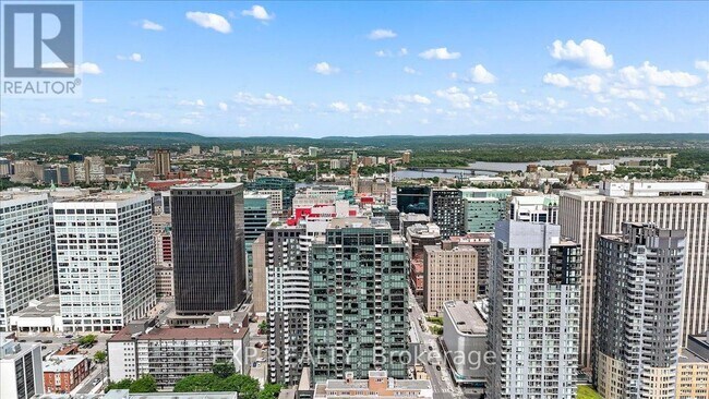 180-2180 Metcalfe St in Ottawa, ON - Building Photo - Building Photo