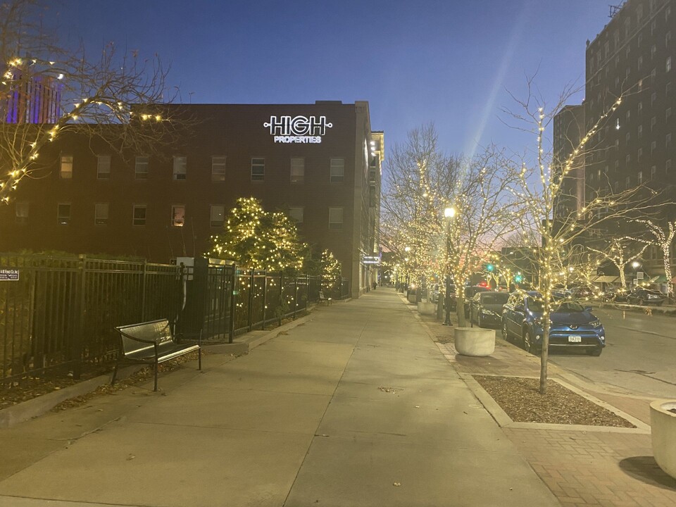 Coventry Lofts in Cedar Rapids, IA - Building Photo