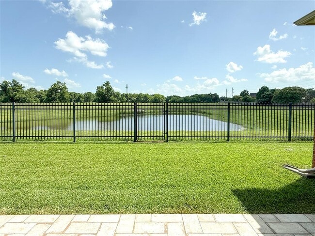 7706 Bayou Green Ln in Sugar Land, TX - Building Photo - Building Photo