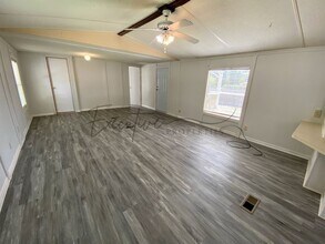 307 N Kinney Ave in Iowa, LA - Building Photo - Building Photo
