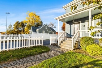 7 Emerson Pl in Cortlandt, NY - Building Photo - Building Photo