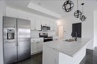 3311 Stoneway Ct in Champaign, IL - Building Photo - Building Photo