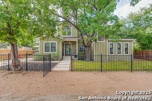 211 Gibson in San Antonio, TX - Building Photo - Building Photo