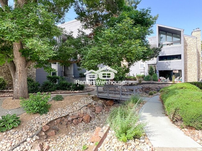 property at 6420 S Dayton St