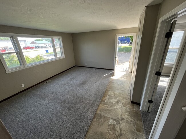 property at 1209 E Cherry St