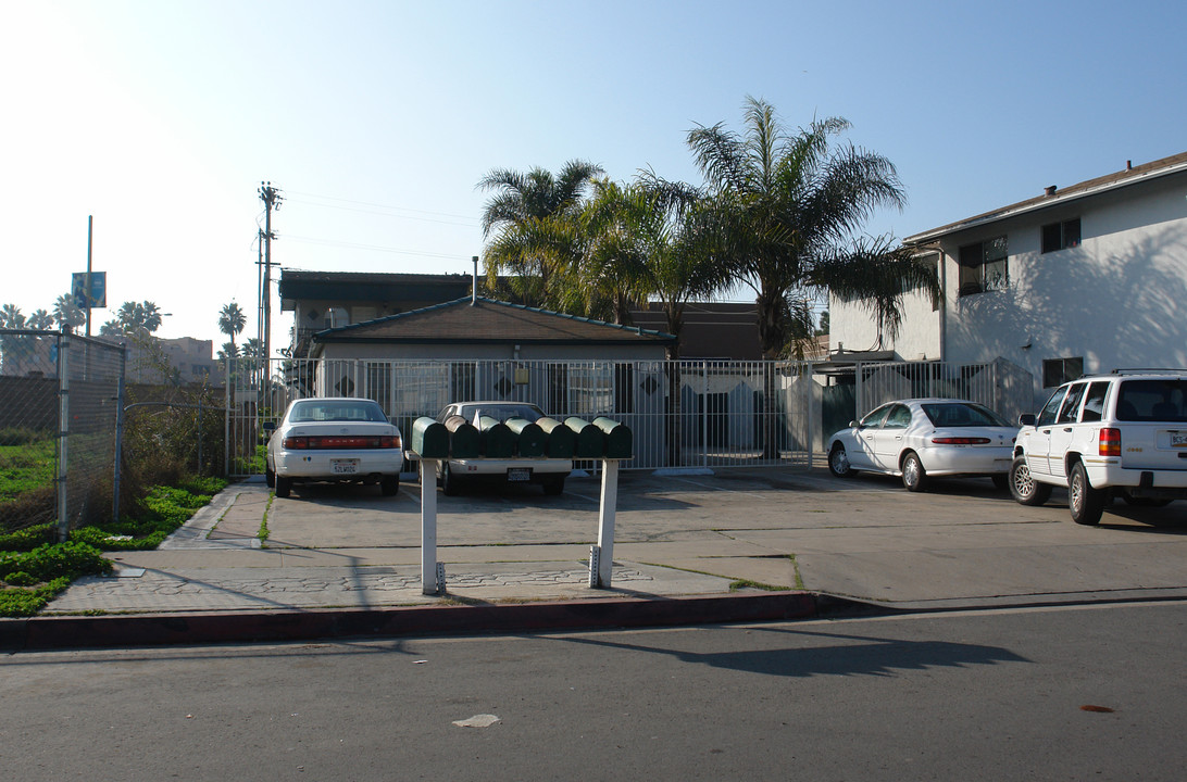 1194-1196 Trenton Ave in Chula Vista, CA - Building Photo