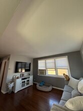 1325 Clarence Ave, Unit 2 in Berwyn, IL - Building Photo - Building Photo