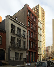 143 Greene St in New York, NY - Building Photo - Building Photo