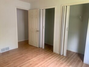 274 Hillcrest Ave in Hampshire, IL - Foto de edificio - Building Photo