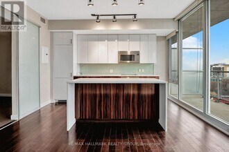 300 Lisgar St in Ottawa, ON - Building Photo - Building Photo