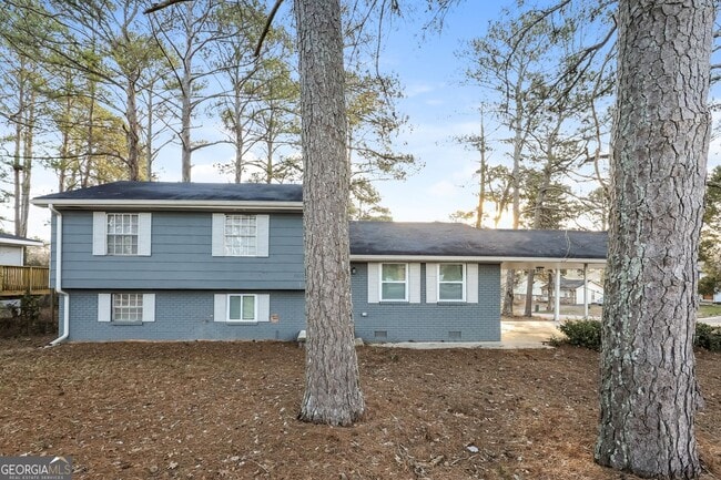 property at 8030 Kendrick Rd