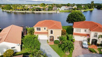 12561 Shoreside Ln in Wellington, FL - Building Photo - Building Photo