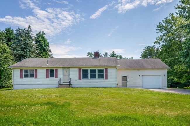 28 New Rd in Arundel, ME - Building Photo - Building Photo