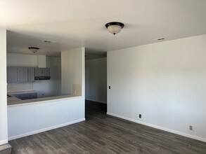 1635 E Washington Blvd, Unit 1635 #A in Pasadena, CA - Building Photo - Building Photo