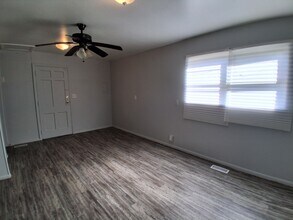 1001 Koehn Dr in Danville, IL - Building Photo - Building Photo