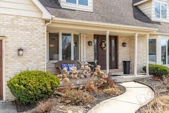 9885 Belmont Ct in Saint John, IN - Building Photo - Building Photo