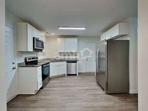 132 Drewsbury Dr in Greensboro, NC - Building Photo - Building Photo