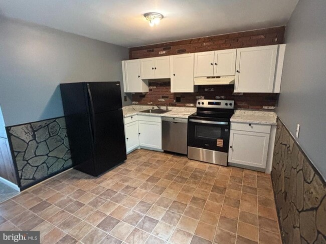 46868 Rogers Dr in Lexington Park, MD - Building Photo - Building Photo