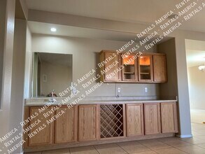 664 W Silver Reef Ct in Casa Grande, AZ - Foto de edificio - Building Photo