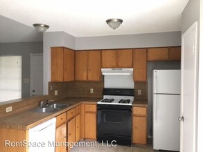 1928 Nicole Cir in Round Rock, TX - Building Photo - Building Photo