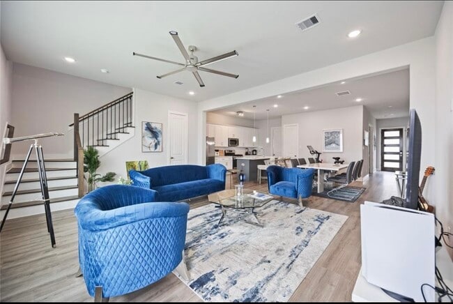 property at 4614 Redbud St