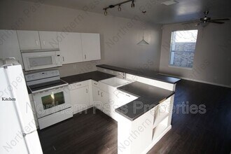 6262 Woodrow Bean Transmountain in El Paso, TX - Building Photo - Building Photo