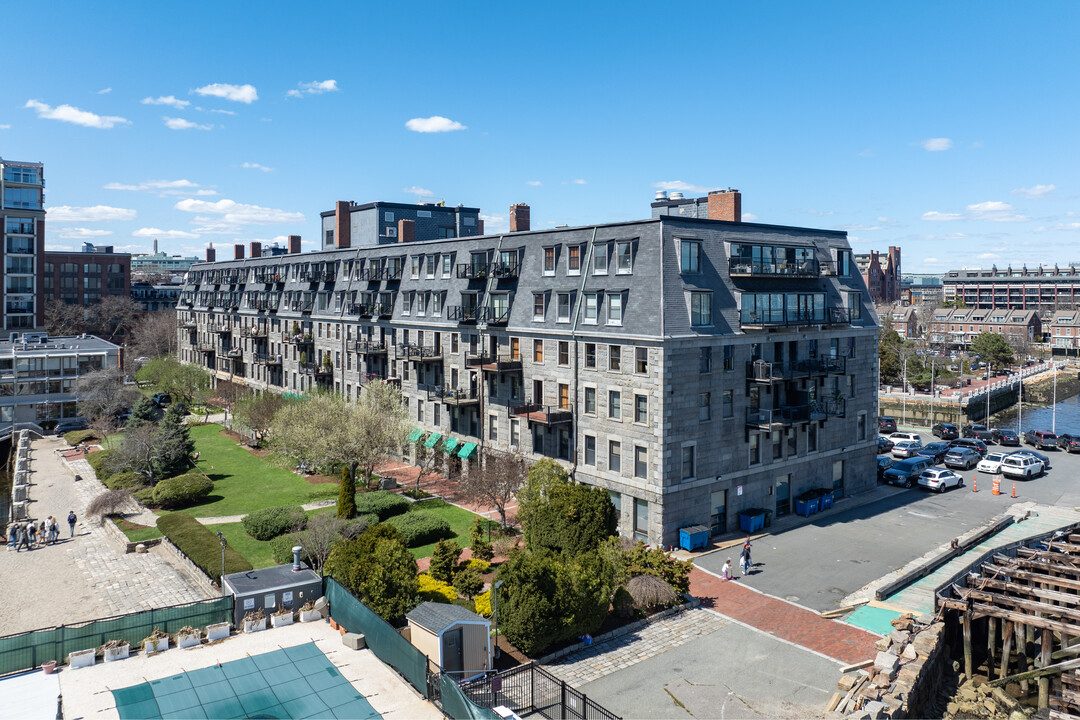 Lewis Wharf in Boston, MA - Foto de edificio