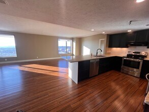 136 Campau Ave NW in Grand Rapids, MI - Foto de edificio - Building Photo