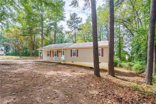 5700 Tracy Dr SE in Mableton, GA - Building Photo - Building Photo