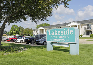 Lakeside Apartments in Sterling Heights, MI - Foto de edificio - Building Photo